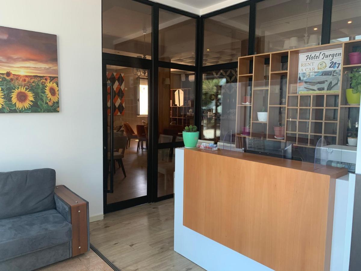 Hotel Jurgen Rinas Екстериор снимка