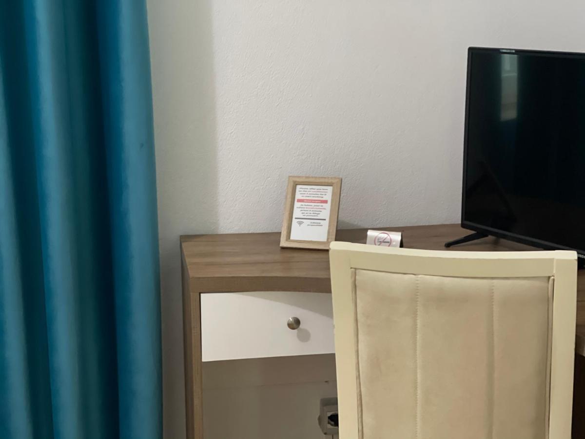 Hotel Jurgen Rinas Екстериор снимка
