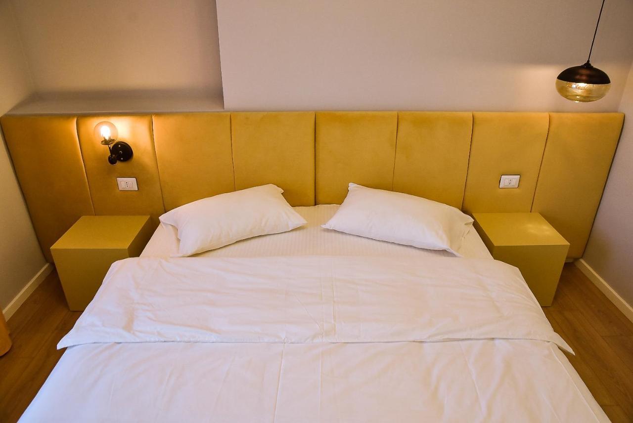 Hotel Jurgen Rinas Екстериор снимка