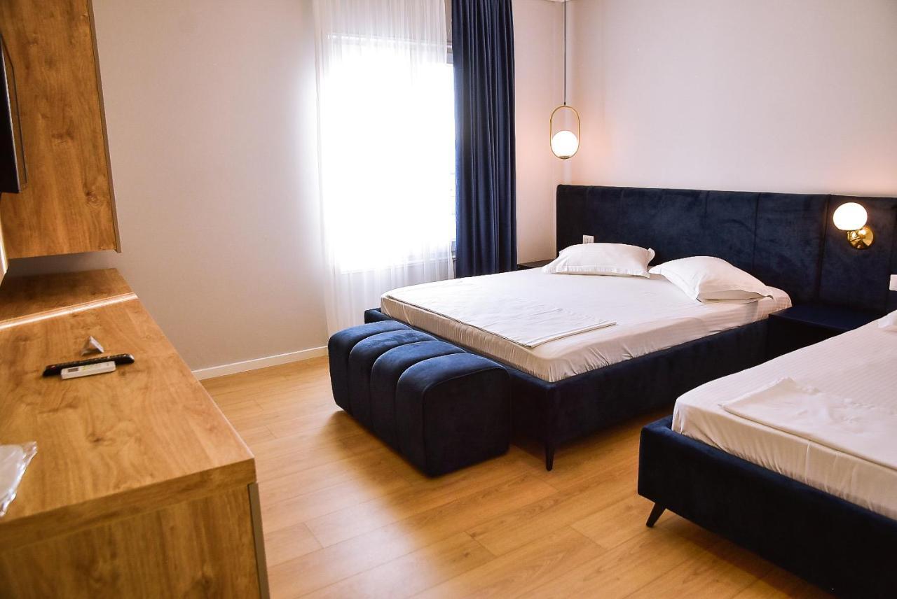 Hotel Jurgen Rinas Екстериор снимка