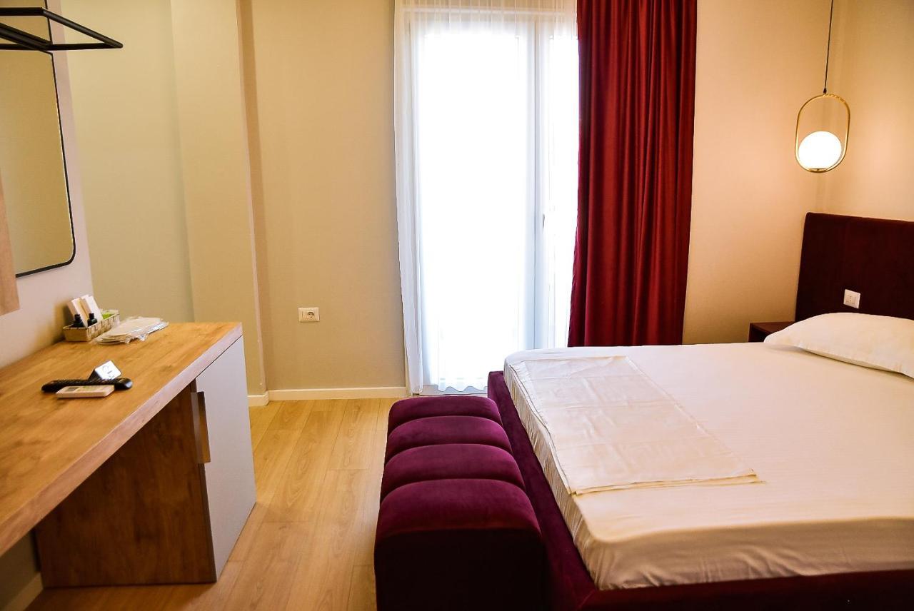 Hotel Jurgen Rinas Екстериор снимка
