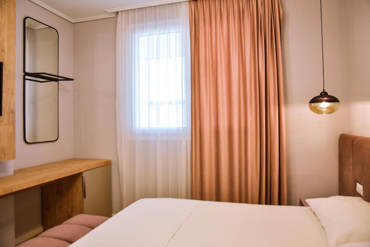 Hotel Jurgen Rinas Екстериор снимка