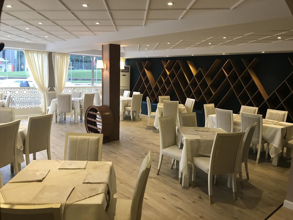 Hotel Jurgen Rinas Екстериор снимка