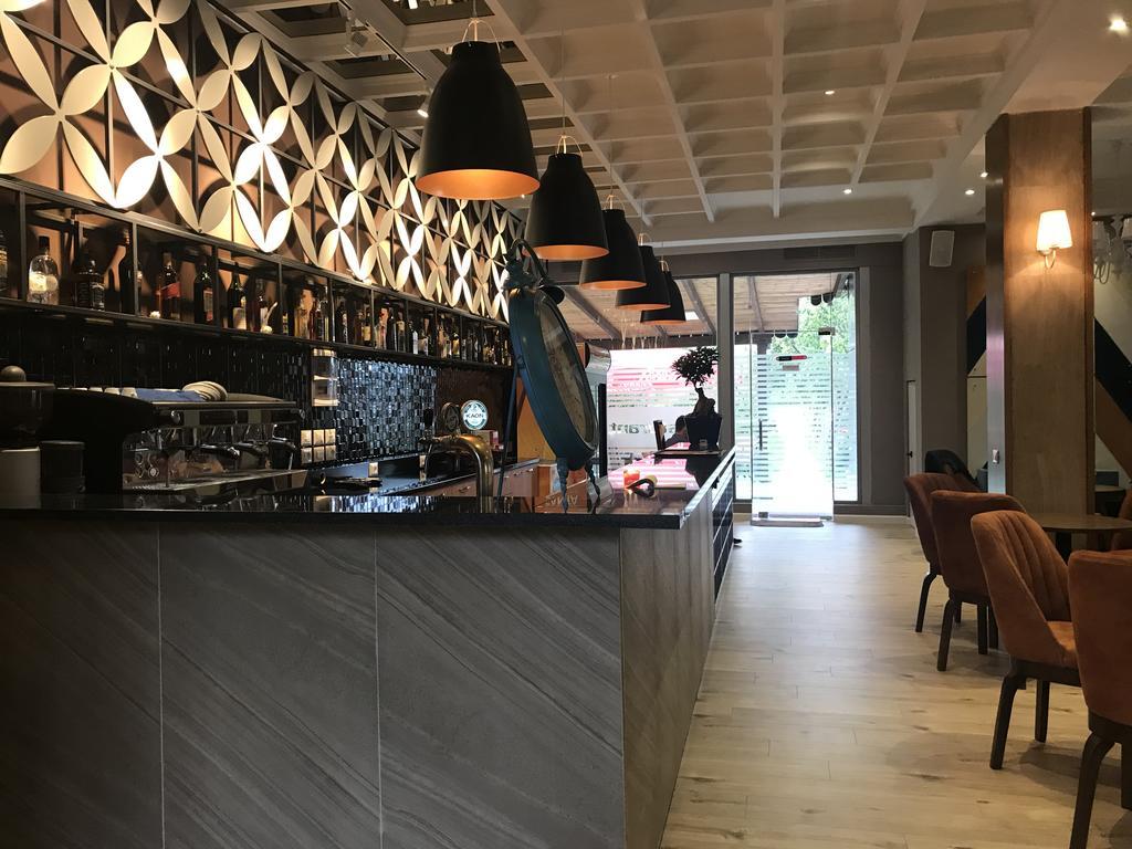 Hotel Jurgen Rinas Екстериор снимка